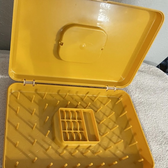 Lot of 2 Vintage Yellow Brown Wilson Wil-Hold Portable Sewing Thread/Bobbin Case - Picture 7 of 12